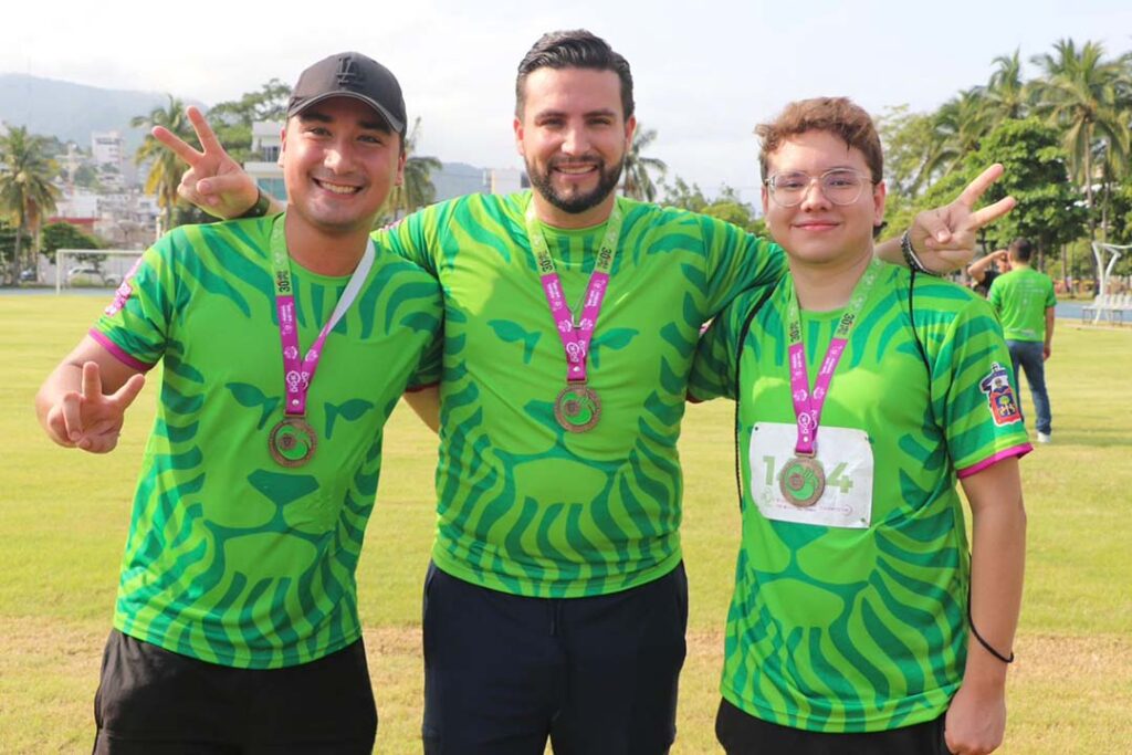 Carrera Leones Negros Diagnostik reune a mas de 2000 personas en Puerto Vallarta 03 On Bahia Magazine Destinos Turismo Deportivo Entrada