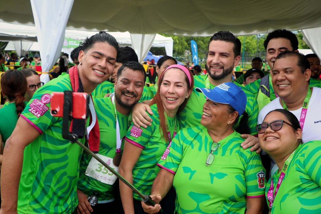 Carrera Leones Negros Diagnostik reune a mas de 2000 personas en Puerto Vallarta 08 On Bahia Magazine Destinos Turismo Deportivo Entrada