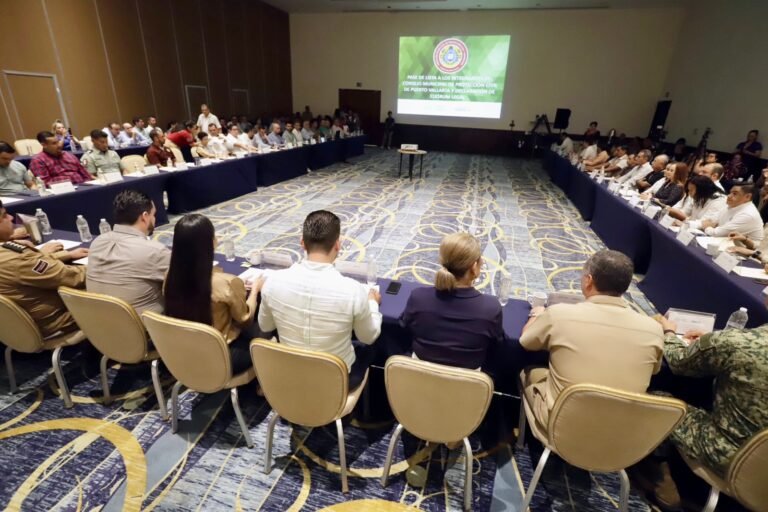 Luis Munguía instala en sesión permanente el Consejo Municipal de Protección Civil