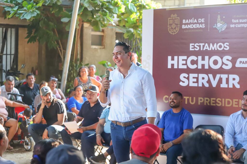 Hector Santana hace compromisos con vecinos de Villas Miramar 04