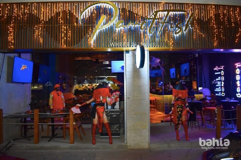 ParrotFish se reinventa: una fusión de sabores y espectáculos en la Zona Romántica