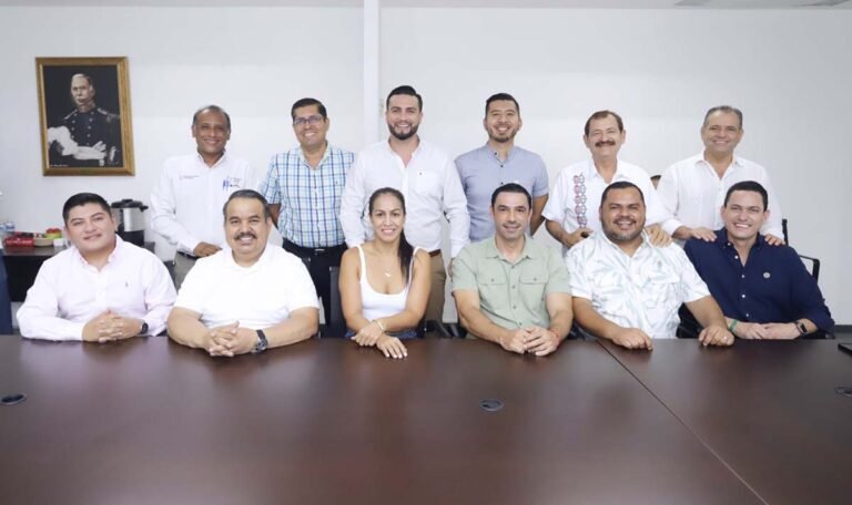 Luis Munguía instala la Comisión de Adjudicación de Obra Pública