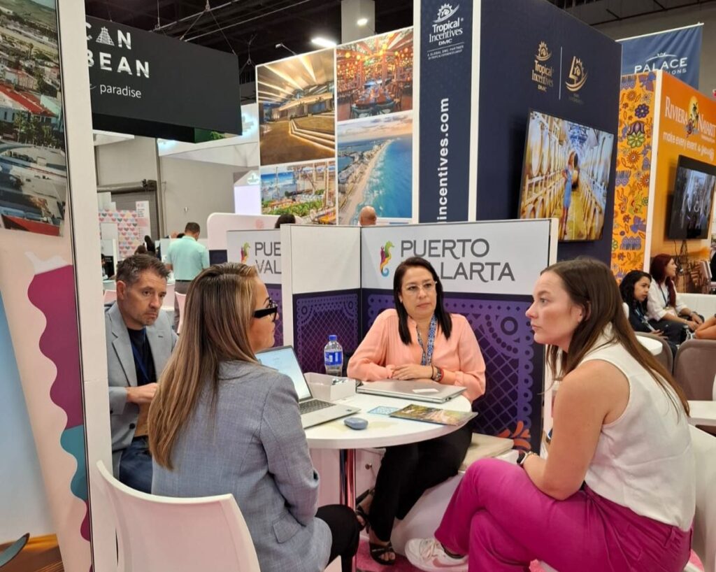 Puerto Vallarta en Imex America 3 On Bahia Magazine Destinos Todo Turismo Entrada