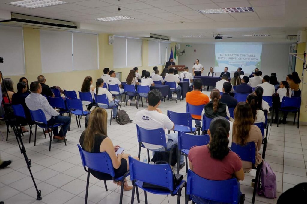 Estudiantes ponen a prueba sus conocimientos en el 1er. Maraton Contable 03