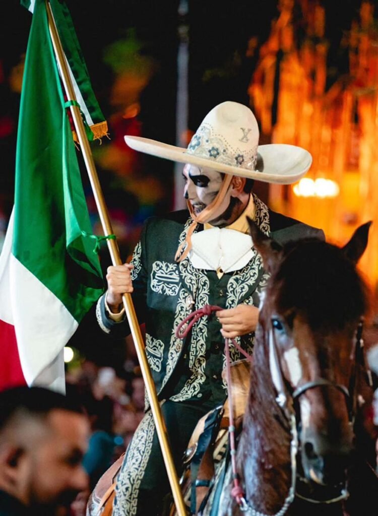 Festival Internacional de Dia de Muertos en Bahia de Banderas con un vibrante desfile en Sayulita 01