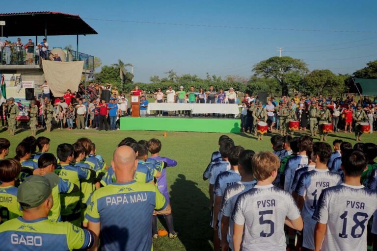 Impulsa Luis Munguía el deporte entre niños y jóvenes