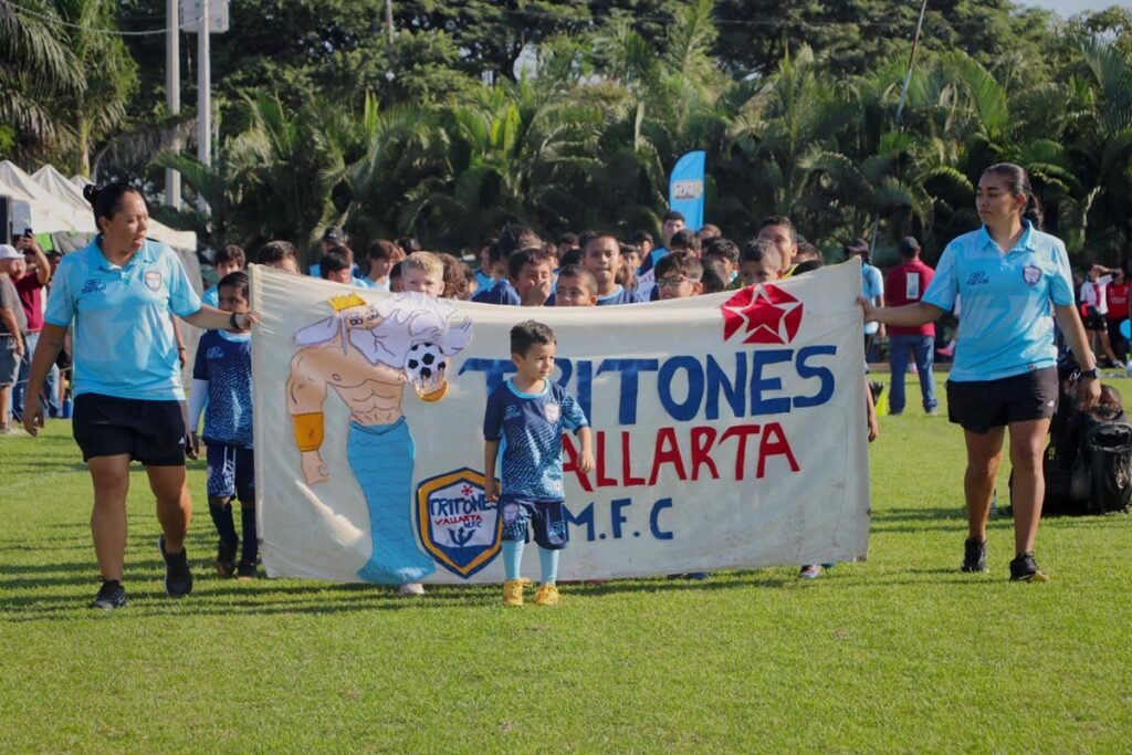 Impulsa Luis Munguia el deporte entre ninos y jovenes 07