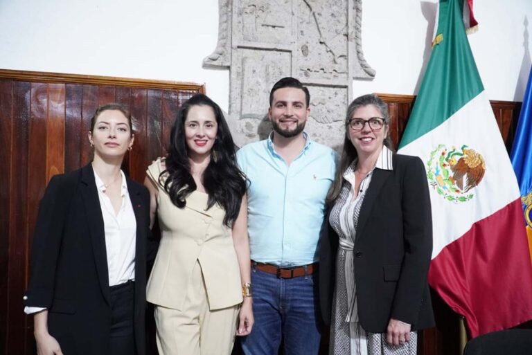 Munguía estrecha lazos de colaboración con autoridades canadienses