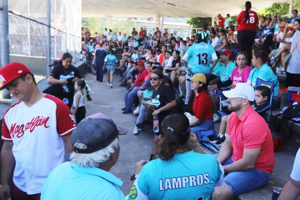 Tendra Vallarta un campo digno de beisbol con Munguia 01