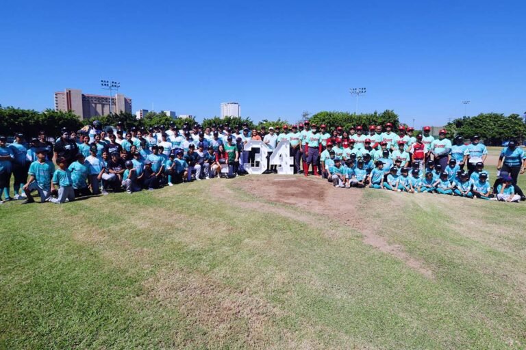 Con Munguía, tendrá Vallarta un campo de béisbol digno