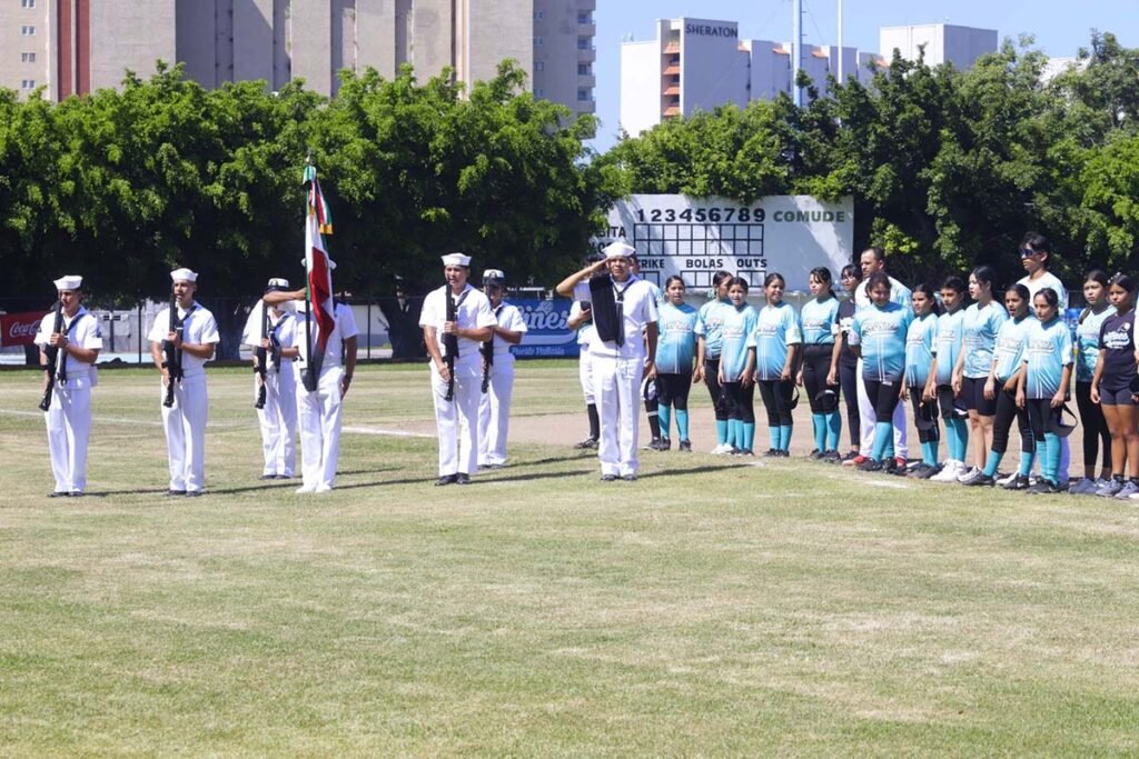 Tendra Vallarta un campo digno de beisbol con Munguia 06