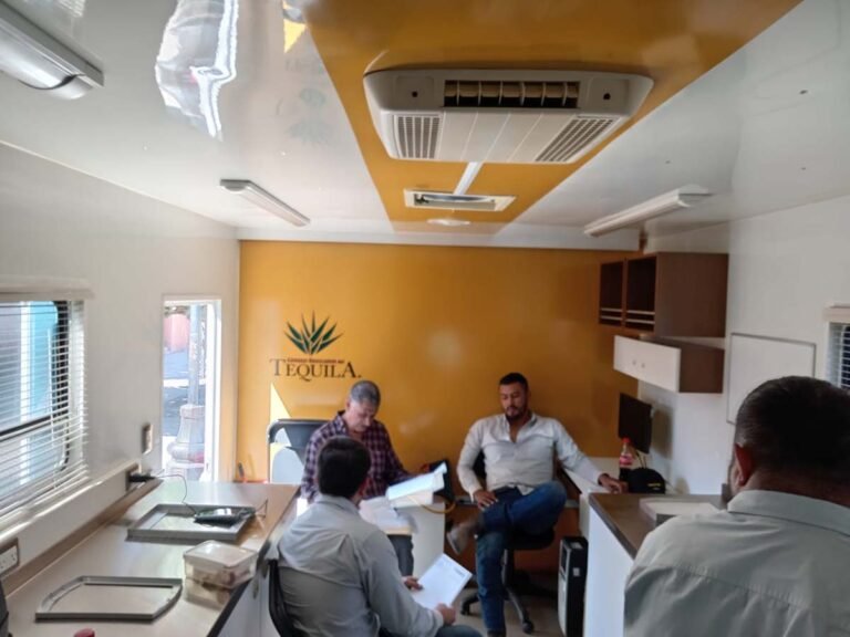 Unidad Móvil del Consejo Regulador del Tequila apoya a productores de agave azul