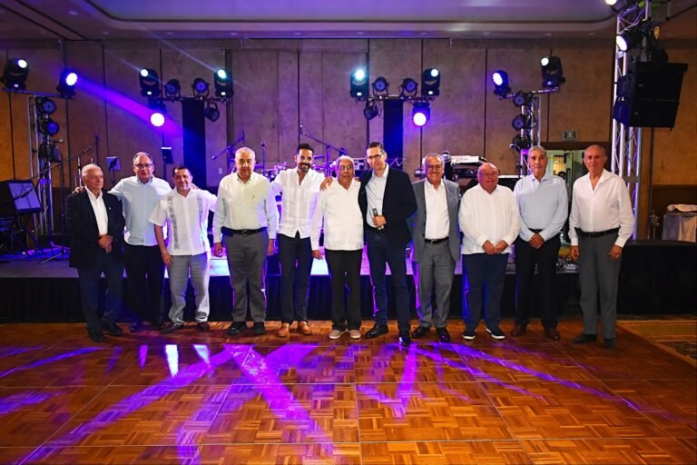 Cena benéfica recauda fondos para el Asilo Padre Aldana