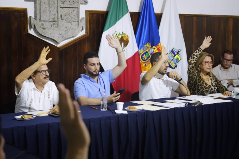 Apoya Munguía incremento salarial a trabajadores municipales