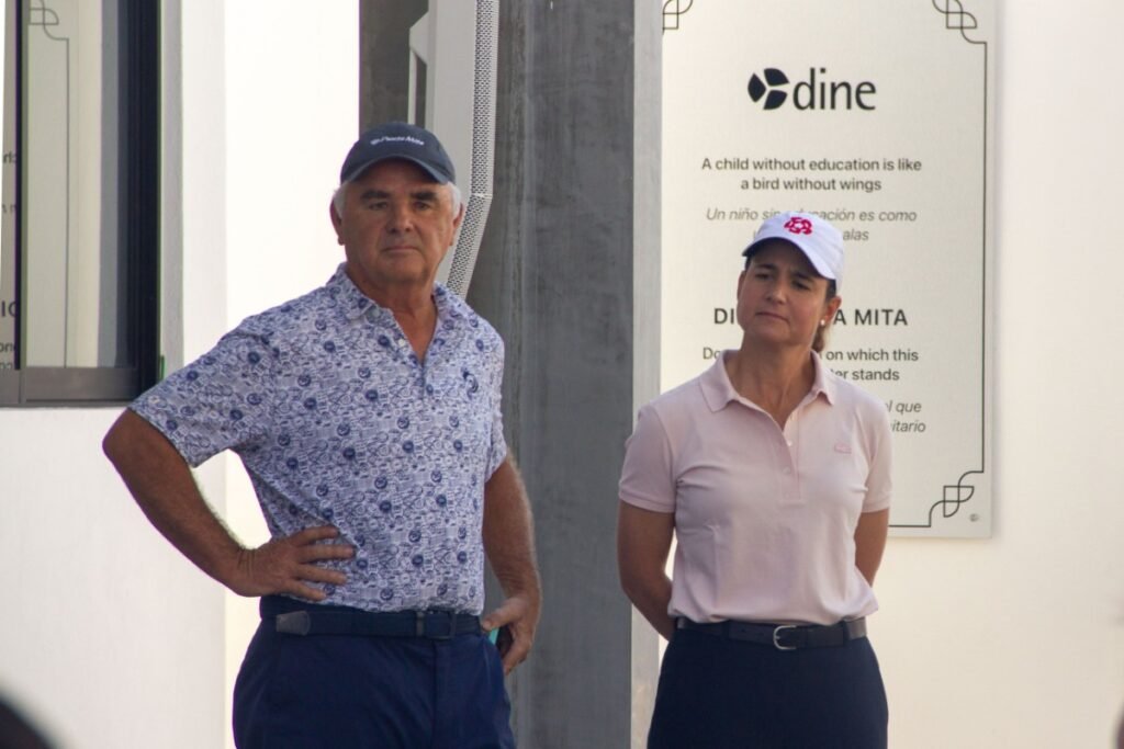 carl emberson y lorena ochoa peace punta de mita