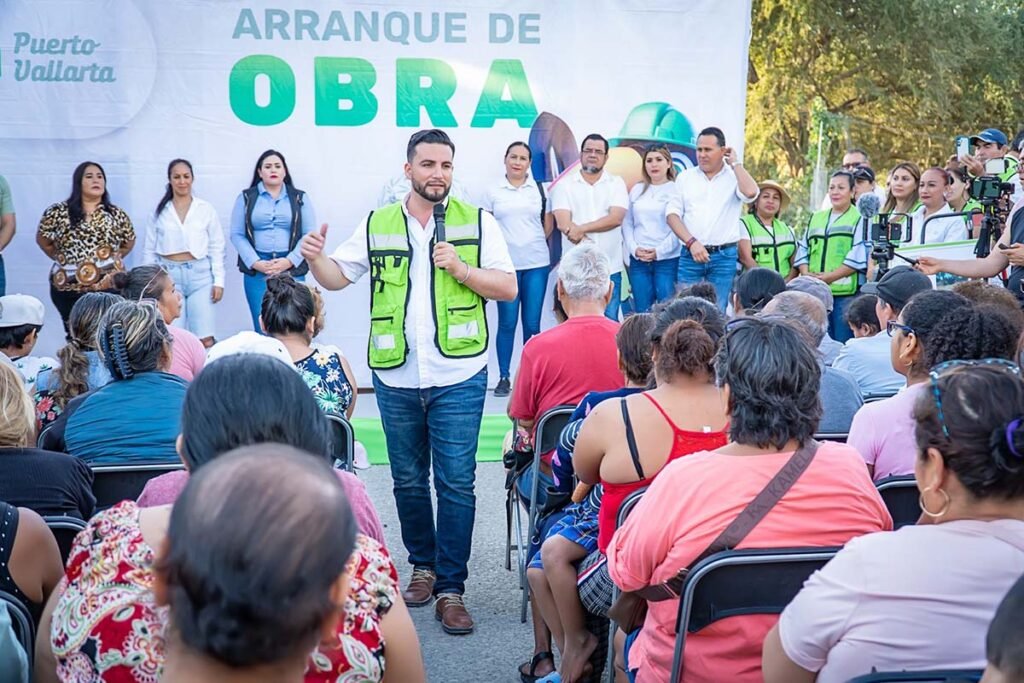 Apuesta Munguia a mejorar la conectividad del puerto con calles pavimentadas 07