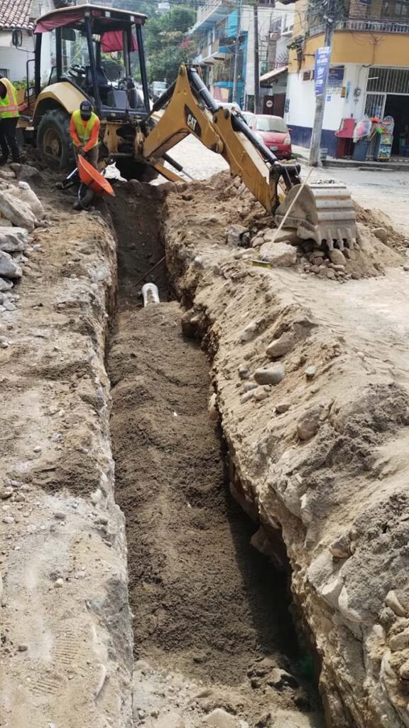 Avanzan obras de agua potable en la Emiliano Zapata 04