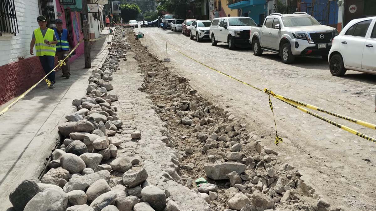 Avanzan obras de agua potable en la Emiliano Zapata | On Bahia Magazine ...