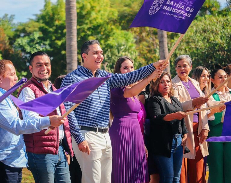 Santana lanza Bahía Segura para protección de las mujeres de Bahía de Banderas