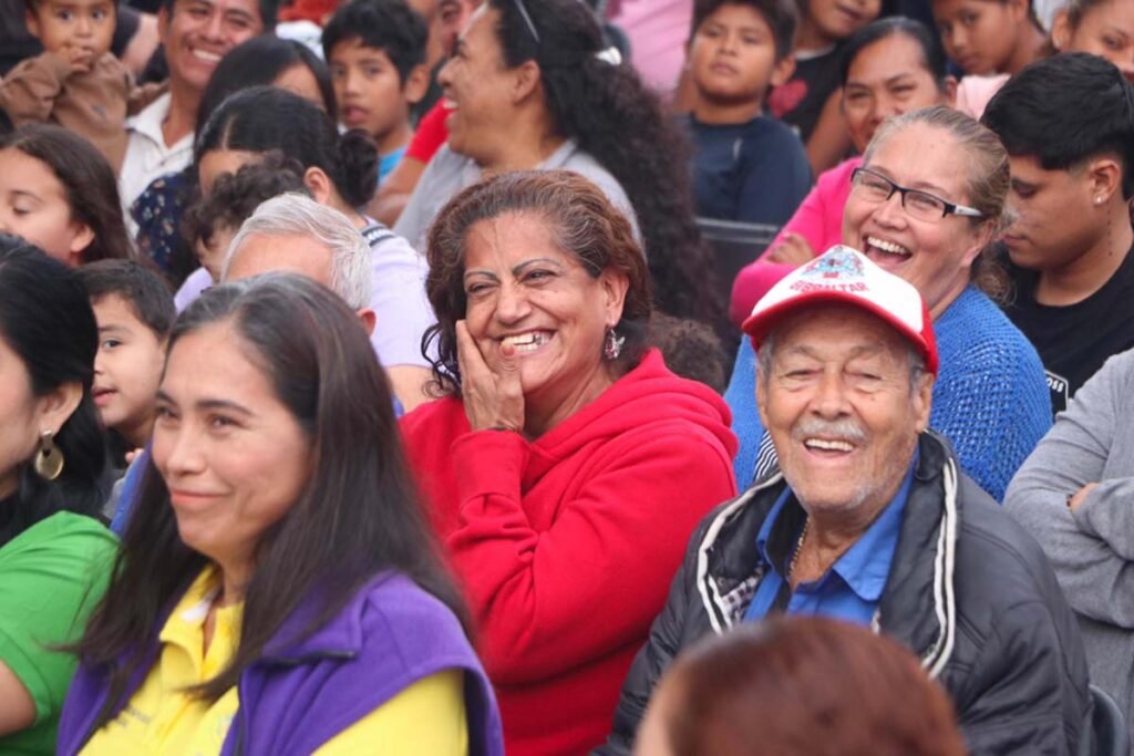 Inaugura Luis Munguia Casa Tucan Los Poetas 05