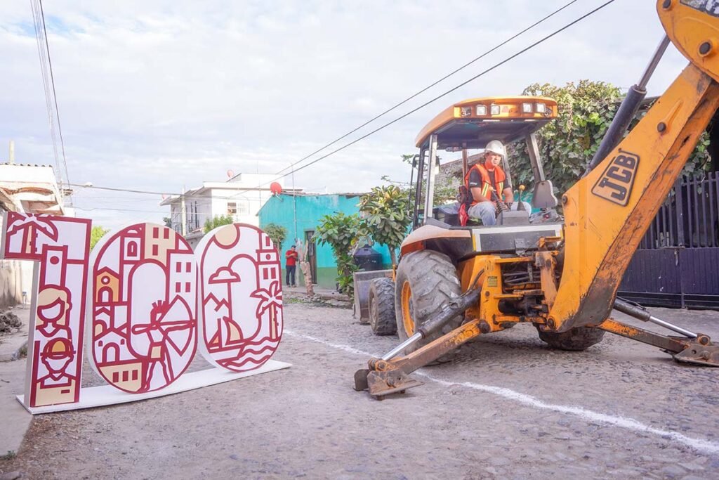 Inicia obra en Valle de Banderas Hector Santana impulsa el desarrollo de Bahia de Banderas 04