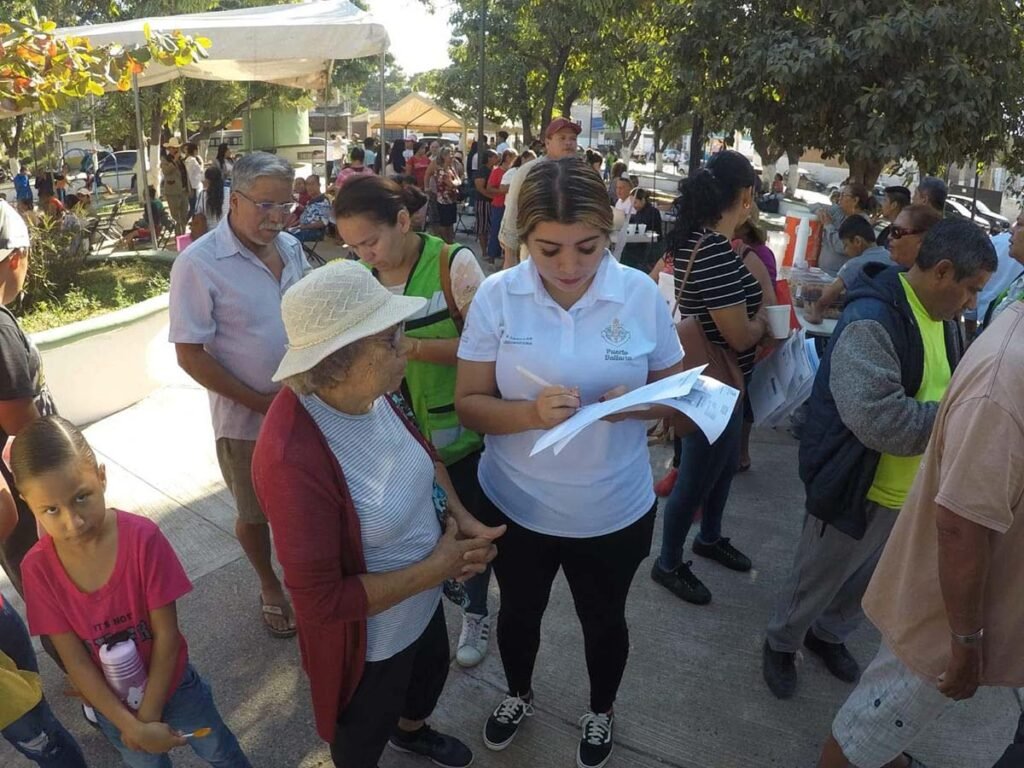 Mi Colonia Renace llego al Magisterio con apoyo integral para familias 05