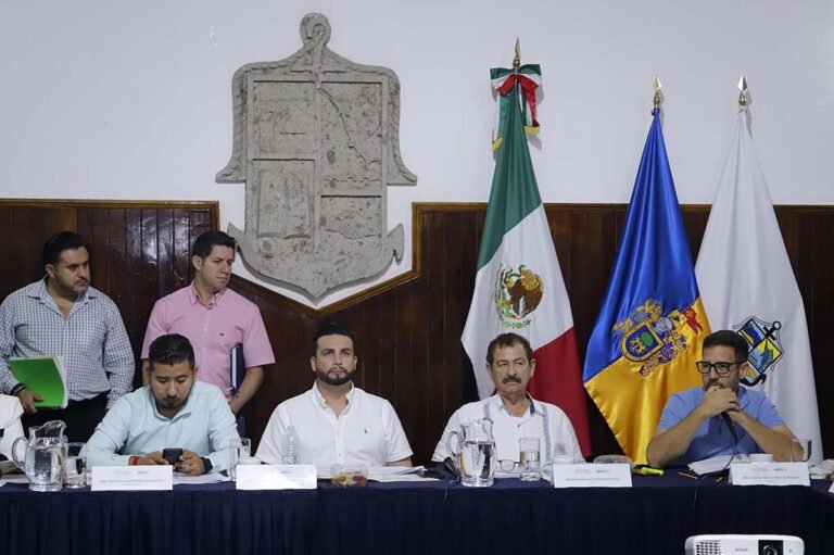 Se suma Munguía a “Listo Jalisco” para la entrega de útiles escolares