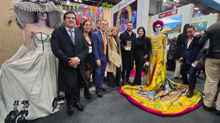 Munguía, recibe reconocimiento de Aguascalientes en FITUR 2025