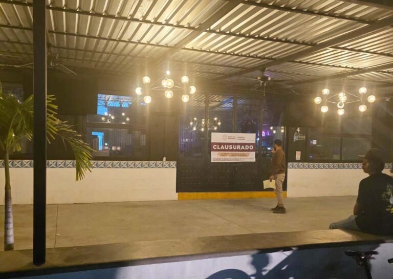 Gobierno de Bahía de Banderas clausura The Drunken Duck