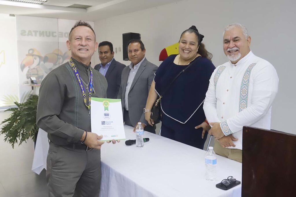 Gobierno de Luis Munguia apoya la formacion de docentes de Vallarta 03