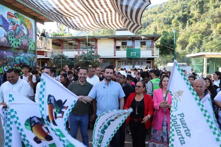 Gobierno de Munguía sigue invirtiendo en la educación