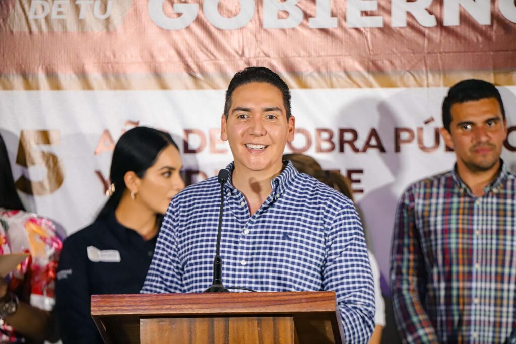 Héctor Santana presenta avances clave en Bahía de Banderas 2 Hector Santana 01