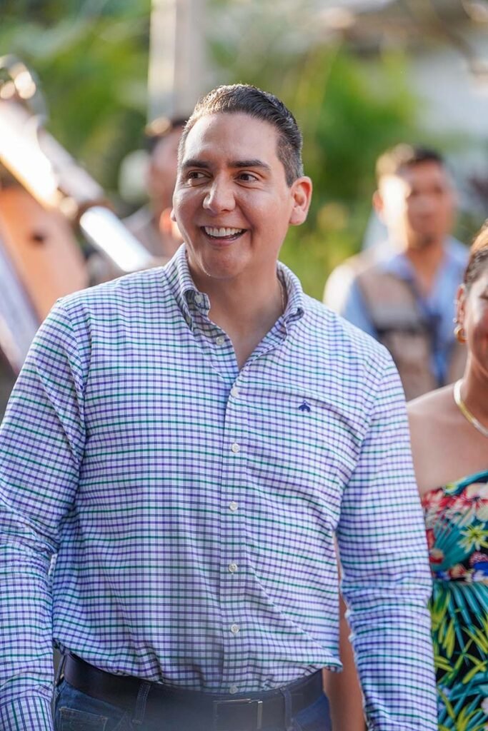 “Vamos a regresarle la dignidad a El Coatante”: Héctor Santana arranca obra de alcantarillado 2 Hector Santana arranca obra de alcantarillado 03