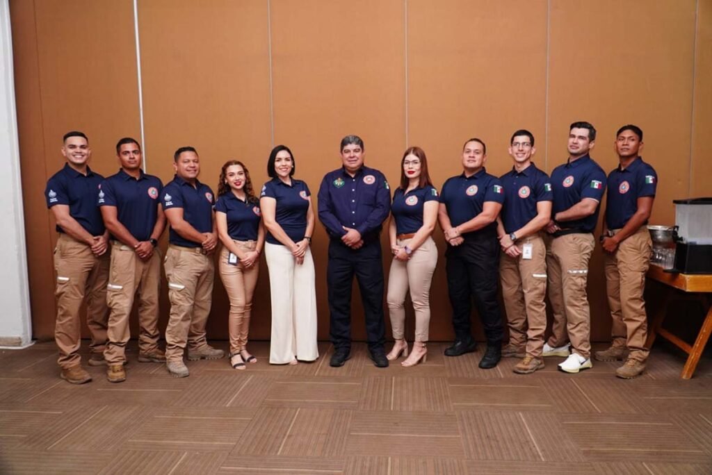 Lanzan Bomberos de Vallarta su calendario anual 05