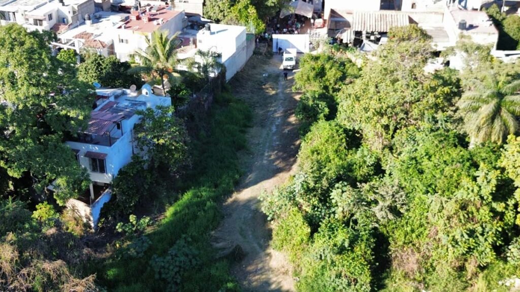 Puerto Vallarta se renueva con la pavimentación de sus calles 2 Puerto Vallarta se renueva con la pavimentacion de sus calles 01