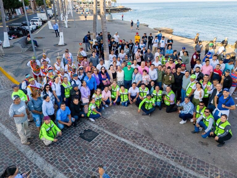 Vallarta se renueva con la limpieza y embellecimiento en el Centro Histórico