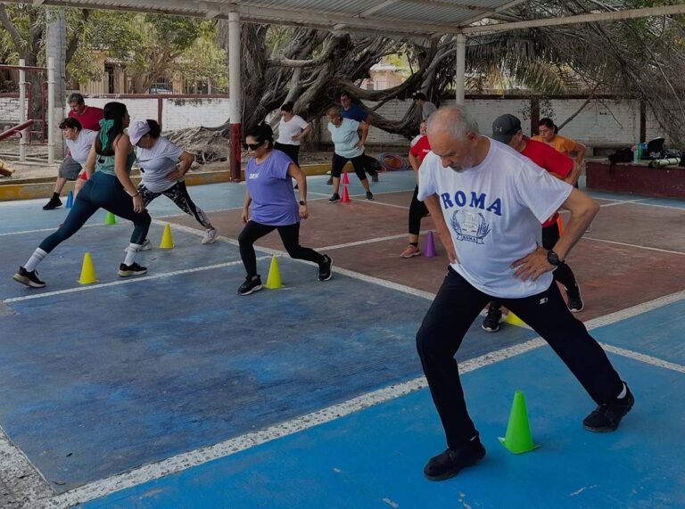 COMUDE promueve la salud de los adultos mayores con el programa AFAM