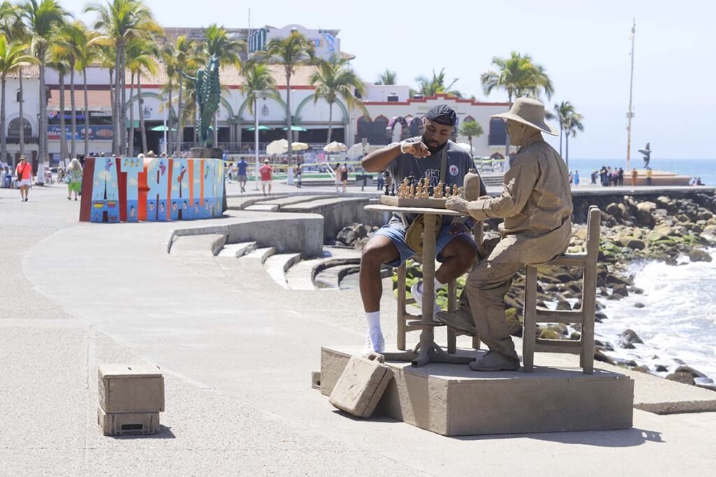 En marcha el embellecimiento del malecon de Puerto Vallarta 02