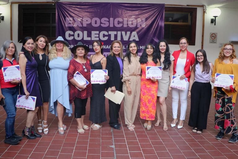 Exposición colectiva impulsa talento femenino en Puerto Vallarta