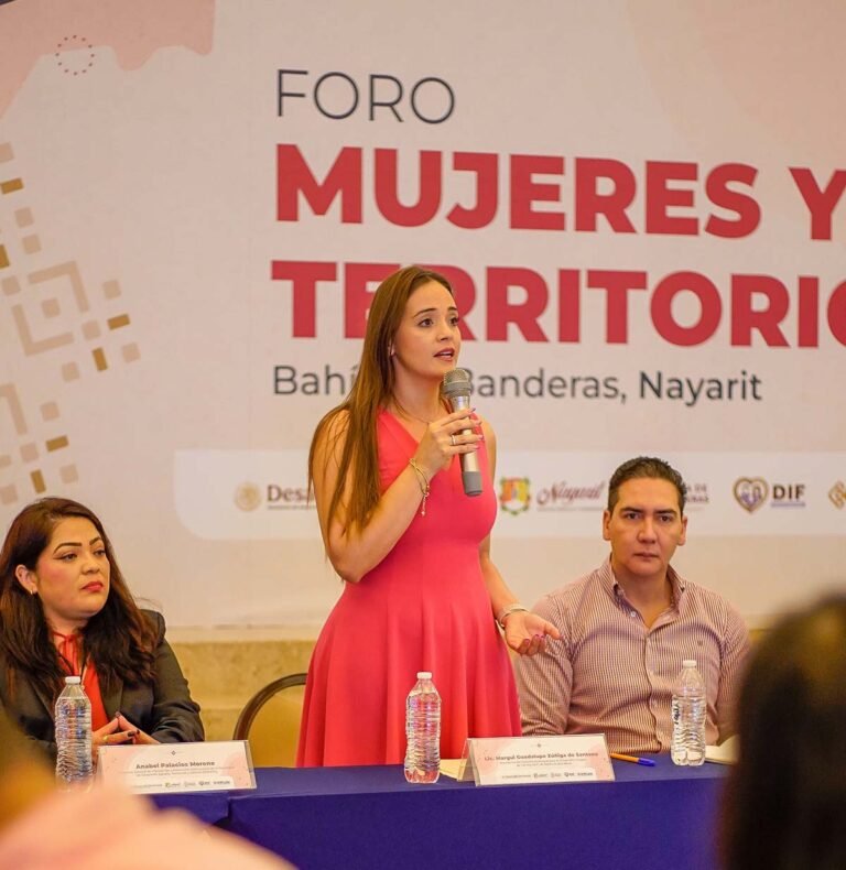 Héctor Santana y Margui Zúñiga encabezan el Foro Mujeres y Territorio