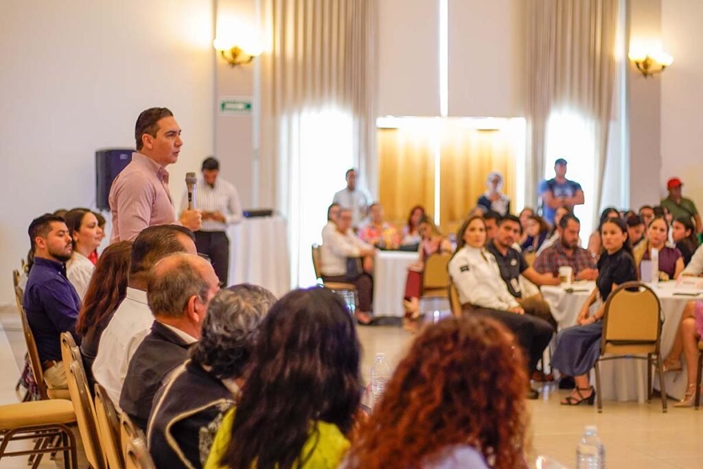 Héctor Santana y Margui Zúñiga encabezan el Foro Mujeres y Territorio 6 Foro Mujeres y Territorio 02