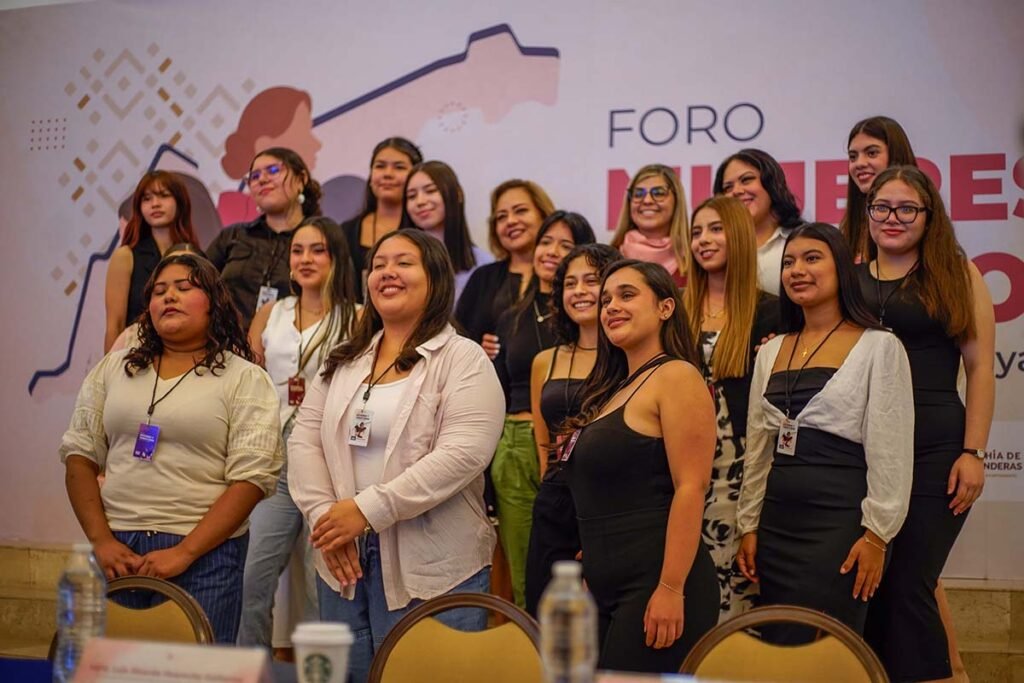 Héctor Santana y Margui Zúñiga encabezan el Foro Mujeres y Territorio 1 Foro Mujeres y Territorio 05