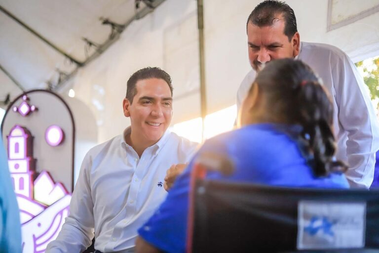 Héctor Santana fortalece la atención ciudadana en Bahía de Banderas con la Audiencia #20