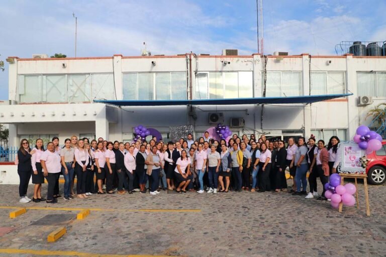 Reconocen a mujeres trabajadoras de SEAPAL Vallarta