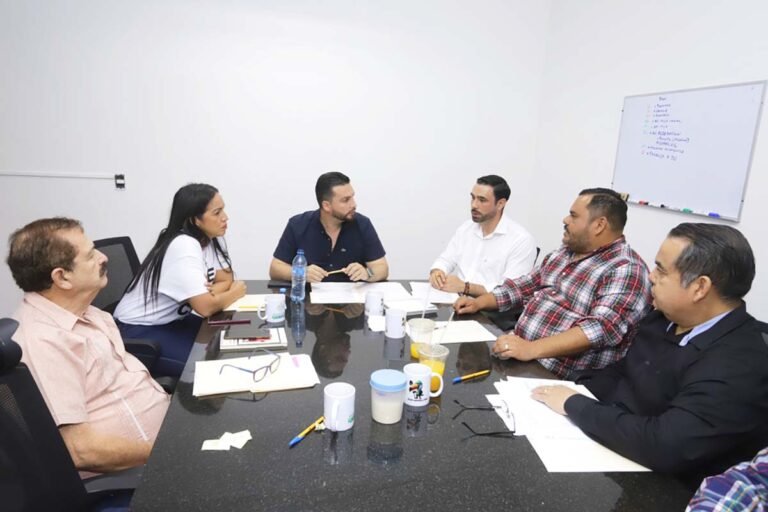 Vallarta se prepara para la temporada de lluvias con desazolve de canales y ríos