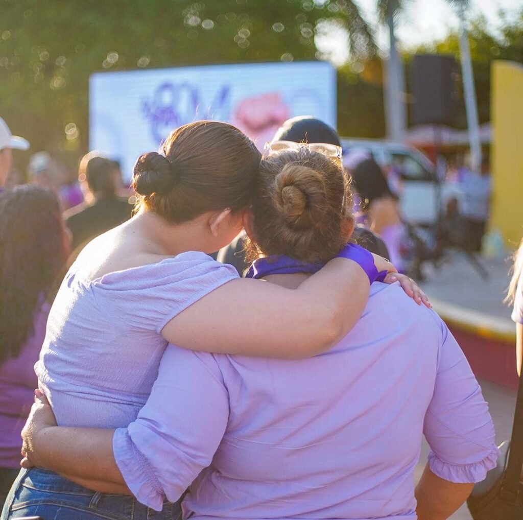 Bahía de Banderas se tiñe de morado en la marcha conmemorativa del 8M 15 marcha conmemorativa del 8M 07