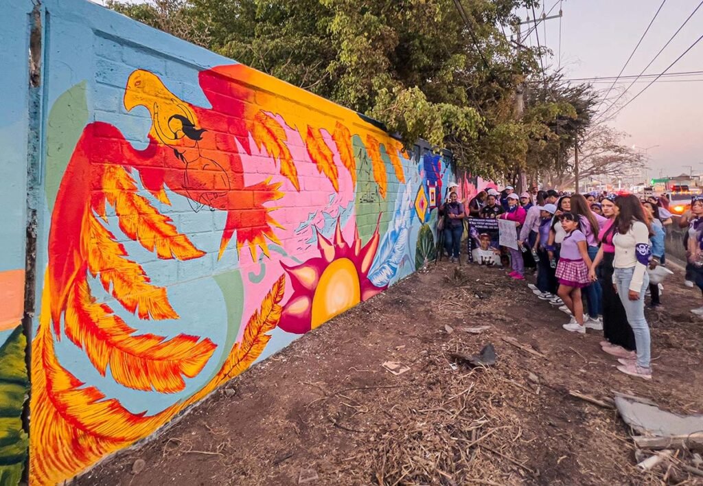 Bahía de Banderas se tiñe de morado en la marcha conmemorativa del 8M 8 marcha conmemorativa del 8M 13
