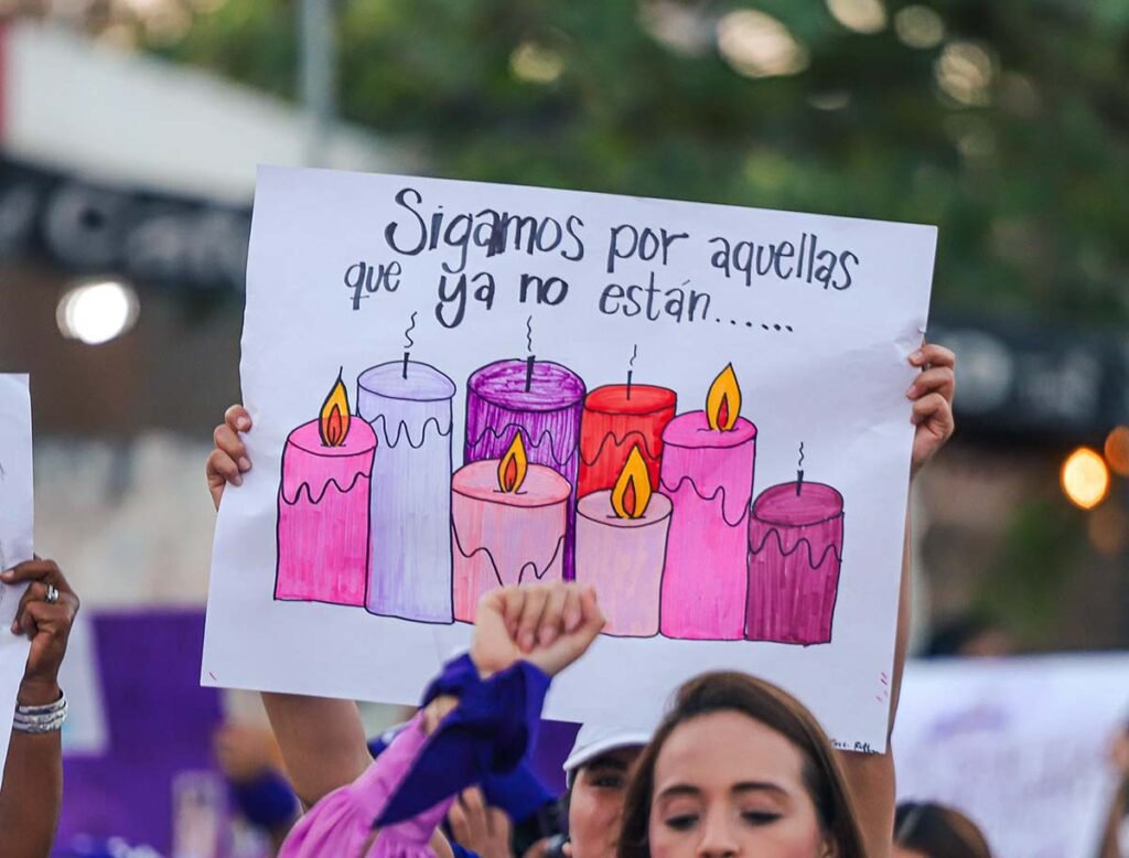 Bahía de Banderas se tiñe de morado en la marcha conmemorativa del 8M 4 marcha conmemorativa del 8M 15