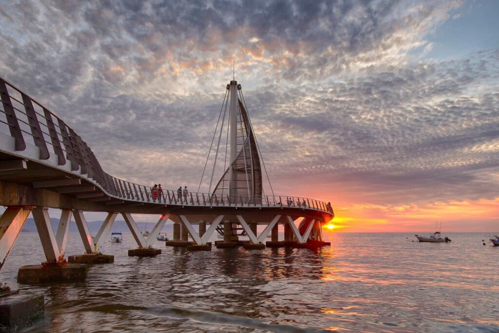 Puerto Vallarta recibirá 21 cruceros en marzo, superando cifras del año pasado 3 muelle de los muertos vallarta