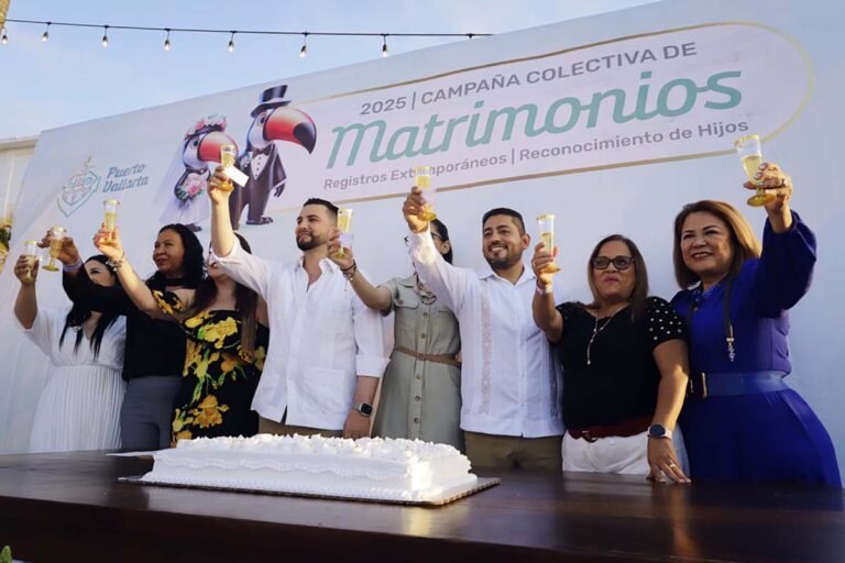 Más de 230 parejas se unieron en matrimonio en las Bodas Colectivas
